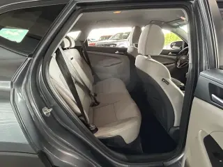 Hyundai TUCSON 2021 SE 4dr SUV