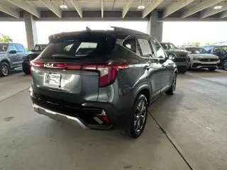 Kia Seltos 2024 S 4dr SUV