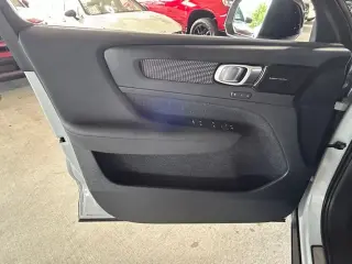 Volvo XC40 2021 AWD T5 R-Design 4dr SUV