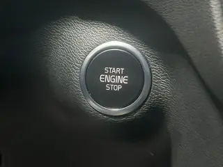 Volvo XC40 2021 AWD T5 R-Design 4dr SUV