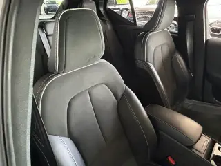 Volvo XC40 2021 AWD T5 R-Design 4dr SUV
