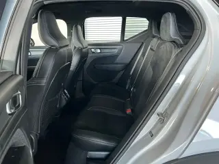 Volvo XC40 2021 AWD T5 R-Design 4dr SUV