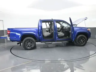 Toyota Tacoma 2022 4x2 TRD Off-Road 4dr Double Cab 5.0 ft SB