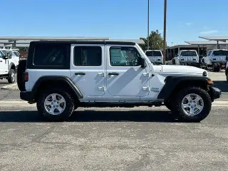 Jeep Wrangler Unlimited 2020 4x4 Willys Sport 4dr SUV