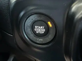 Jeep Wrangler Unlimited 2020 4x4 Willys Sport 4dr SUV
