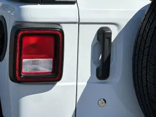 Jeep Wrangler Unlimited 2020 4x4 Willys Sport 4dr SUV