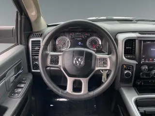 Ram 1500 Classic 2022 4x2 SLT 4dr Crew Cab 5.5 ft. SB Pickup