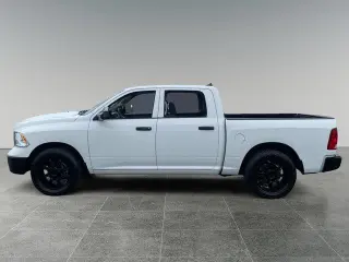 Ram 1500 Classic 2022 4x2 SLT 4dr Crew Cab 5.5 ft. SB Pickup