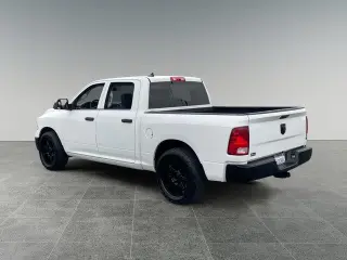 Ram 1500 Classic 2022 4x2 SLT 4dr Crew Cab 5.5 ft. SB Pickup