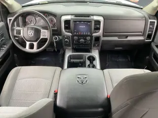 Ram 1500 Classic 2022 4x2 SLT 4dr Crew Cab 5.5 ft. SB Pickup