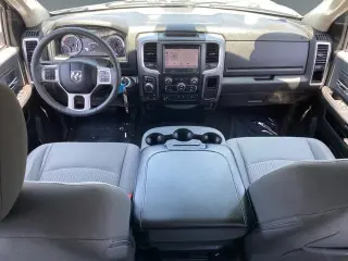 Ram 1500 Classic 2022 4x4 SLT 4dr Crew Cab 5.5 ft. SB Pickup