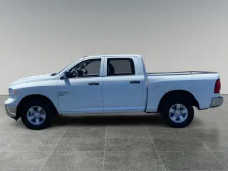 Ram 1500 Classic 2022 4x4 SLT 4dr Crew Cab 5.5 ft. SB Pickup