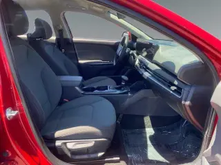 Kia K4 2025 LXS 4dr Sedan
