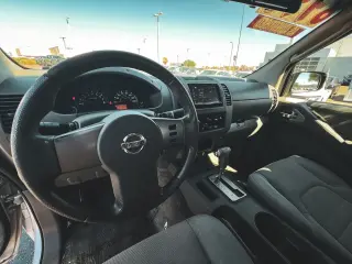Nissan Frontier 2010 4x2 SE 4dr King Cab Pickup 5A