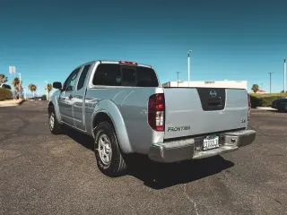 Nissan Frontier 2010 4x2 SE 4dr King Cab Pickup 5A