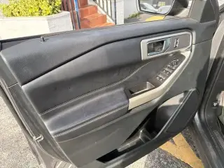Ford Explorer 2023 XLT 4dr SUV