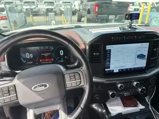 Ford F-150 2022 4x2 Lariat 4dr SuperCrew 5.5 ft. SB