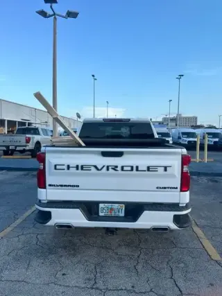 Chevrolet Silverado 1500 2020 4x4 Custom 4dr Crew Cab 5.8 ft. SB