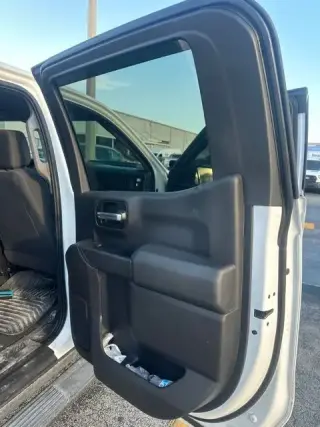 Chevrolet Silverado 1500 2020 4x4 Custom 4dr Crew Cab 5.8 ft. SB