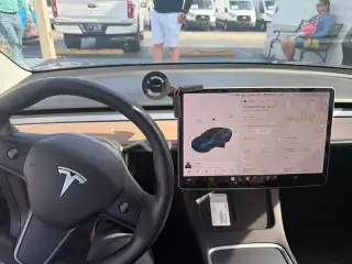 Tesla Model 3 2022 AWD Long Range 4dr Sedan