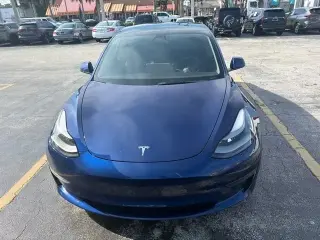Tesla Model 3 2022 AWD Long Range 4dr Sedan