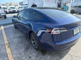 Tesla Model 3 2022 AWD Long Range 4dr Sedan