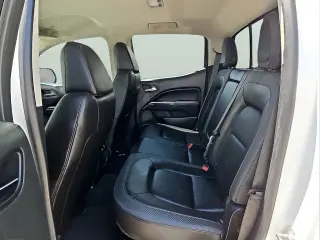 GMC Canyon 2021 4x4 AT4 4dr Crew Cab 5 ft. SB (Cloth)