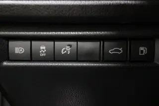 Toyota Camry 2026 LE 4dr Sedan