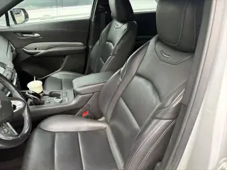 Cadillac XT4 2022 Premium Luxury 4dr Crossover