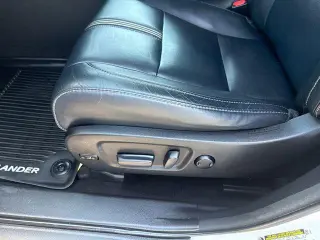 Toyota Highlander 2018 AWD SE 4dr SUV