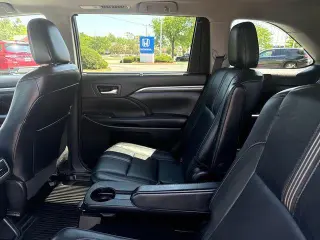 Toyota Highlander 2018 AWD SE 4dr SUV