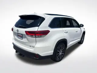 Toyota Highlander 2018 AWD SE 4dr SUV