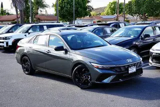 Hyundai ELANTRA 2026 SEL Sport 4dr Sedan