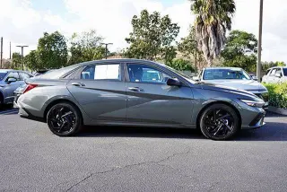 Hyundai ELANTRA 2026 SEL Sport 4dr Sedan