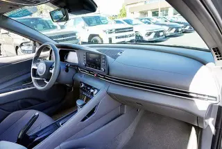 Hyundai ELANTRA 2026 SEL Sport 4dr Sedan