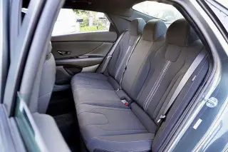 Hyundai ELANTRA 2026 SEL Sport 4dr Sedan