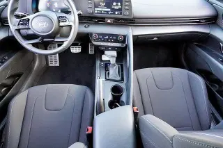 Hyundai ELANTRA 2026 SEL Sport 4dr Sedan
