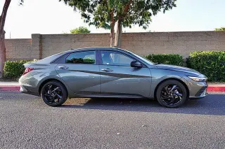 Hyundai ELANTRA 2026 SEL Sport 4dr Sedan