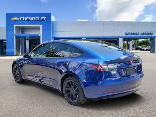 Tesla Model 3 2022 AWD Long Range 4dr Sedan