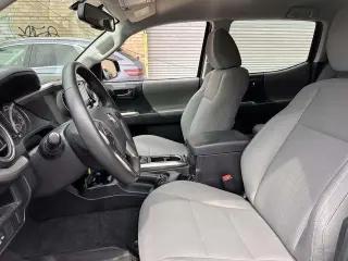 Toyota Tacoma 2017 4x2 SR5 V6 4dr Double Cab 5.0 ft SB
