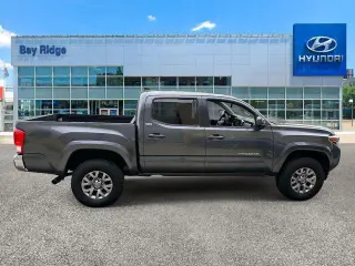 Toyota Tacoma 2017 4x2 SR5 V6 4dr Double Cab 5.0 ft SB