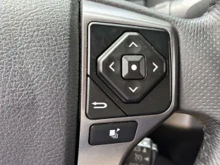 Toyota Tacoma 2017 4x2 SR5 V6 4dr Double Cab 5.0 ft SB