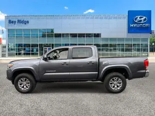 Toyota Tacoma 2017 4x2 SR5 V6 4dr Double Cab 5.0 ft SB