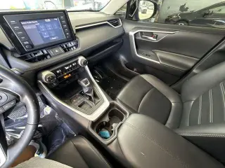 Toyota RAV4 2019 XLE Premium 4dr SUV