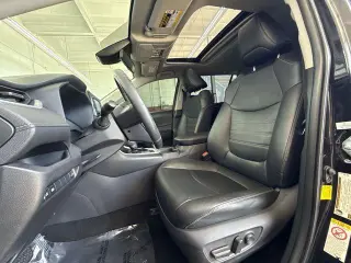 Toyota RAV4 2019 XLE Premium 4dr SUV