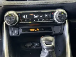 Toyota RAV4 2019 XLE Premium 4dr SUV