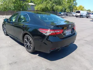 Toyota Camry 2018 SE 4dr Sedan
