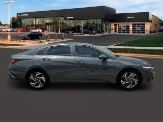 Hyundai ELANTRA 2024 SEL 4dr Sedan