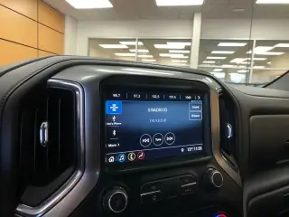 Chevrolet Silverado 1500 2019 4x4 RST 4dr Crew Cab 5.8 ft. SB