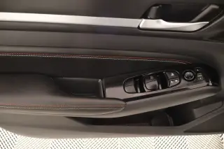 Nissan Altima 2023 2.0 SR 4dr Sedan